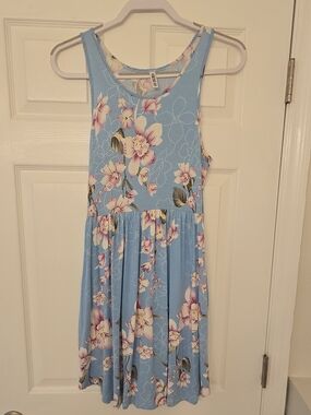 HIMONE S Blue Pink White Floral Knee Length Dress Sleeveless Pleated Round Neck